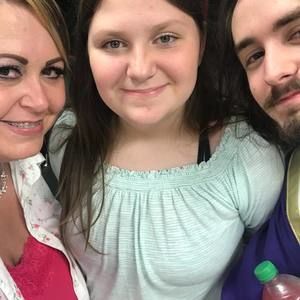 Meet your Posher, Joni